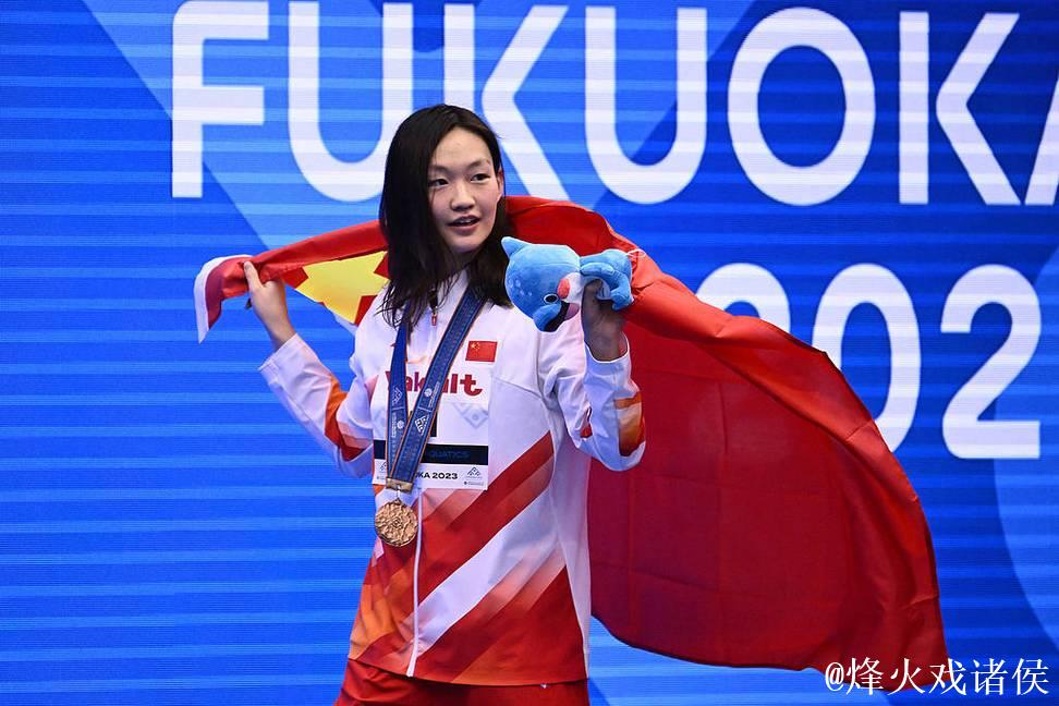 李冰洁勇夺全运会女子800米自由泳冠军